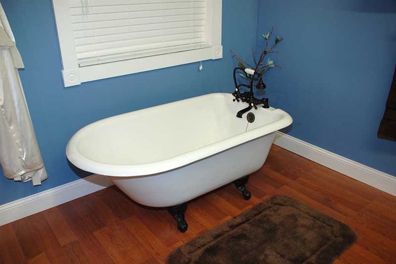 Cambridge Plumbing, Cambridge Plumbing 55" x 23.25" Rolled Rim Claw Foot Bathtub